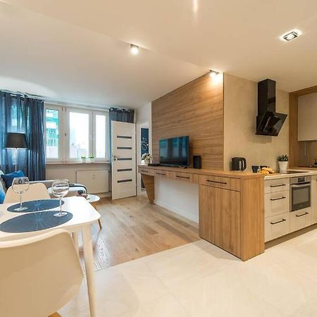 Rondo Onz P&O Serviced Apartments Varsovia Exterior foto