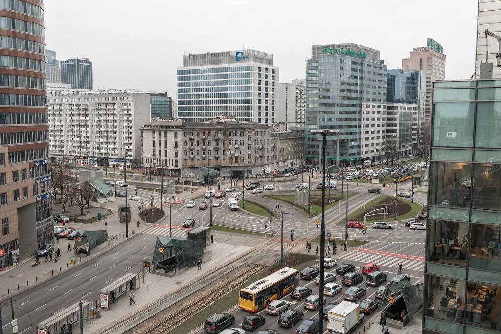 Rondo Onz P&O Serviced Apartments Varsovia Exterior foto