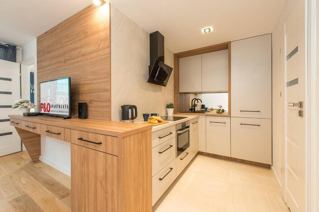 Rondo Onz P&O Serviced Apartments Varsovia Exterior foto